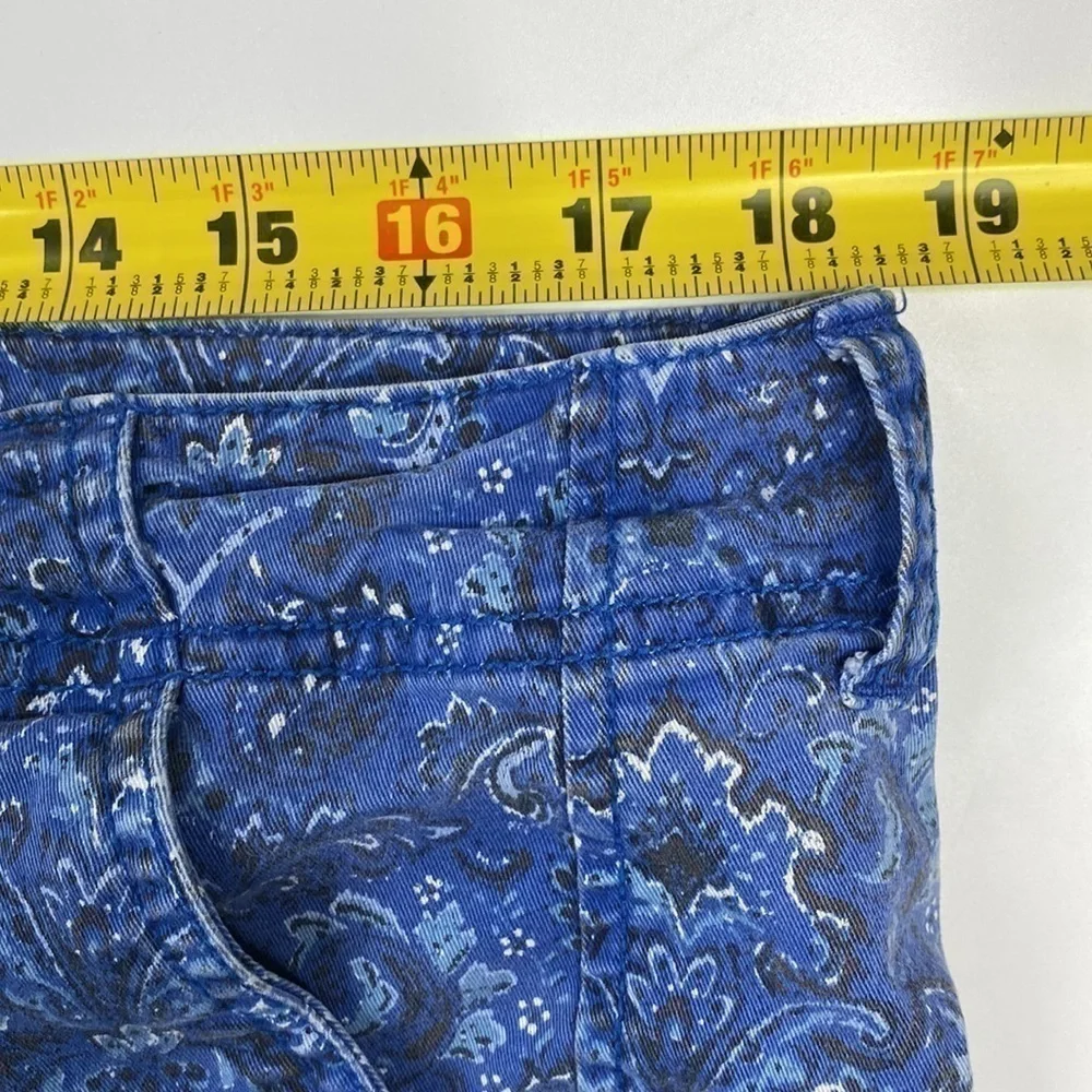 American Eagle Blue Paisley Stretch Shortie Shorts Size 14